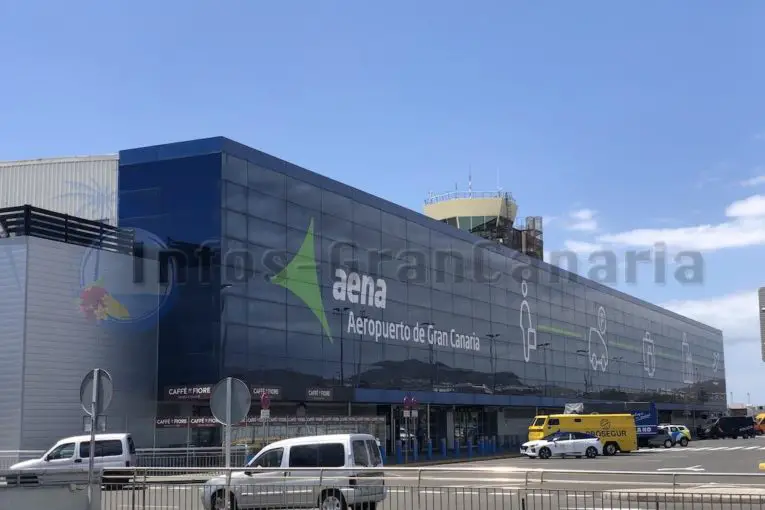 Das Hauptgebäude des Flughafen Gran Canaria