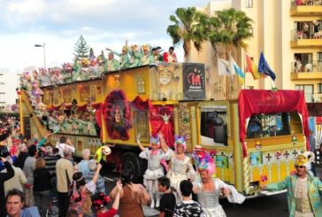 Über 300.000 Menschen bei der Karnevalsparade in Playa del Ingles