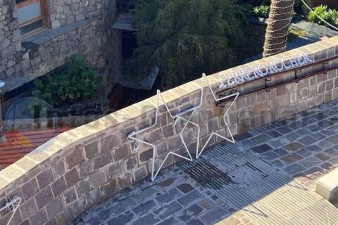 Ferrero Schriftzug schon da