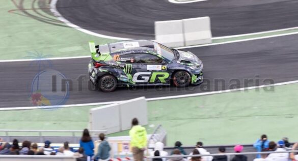 Rallye im Stadion (ACFIPress)