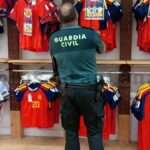 Guardia Civil schlag gegen Produktpiraten WM Trikots